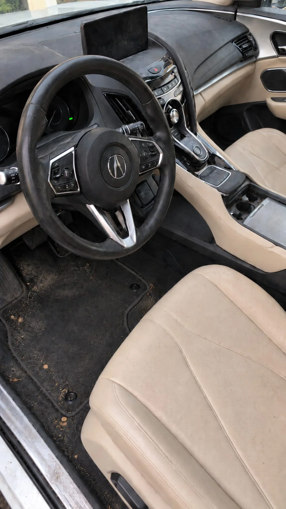 Acura interior before detailing